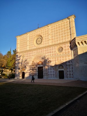 Basilica di Santa Maria di Collemaggio by null