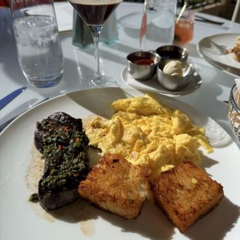 Terrace Pointe Cafe - Steak and Eggs - New American Near Me - Las Vegas, Nevada