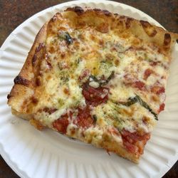 xo pizza - Grandmas Pizza