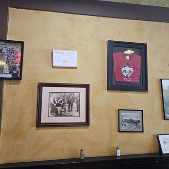 The Ravioli House - 9-2-24. Decor - Delis Near Me - San Mateo, California