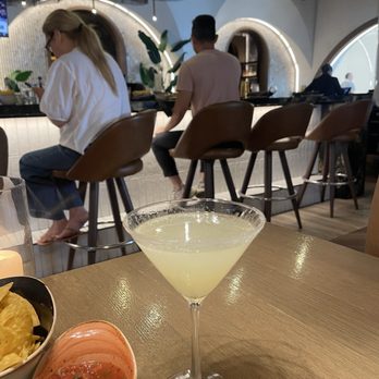 Caló Kitchen + Tequila - Lemon drop martini - Cocktail Bars Near Me - Costa Mesa, California Caló Kitchen + Tequila - Lemon drop martini - Cocktail Bars Near Me - Costa Mesa, California