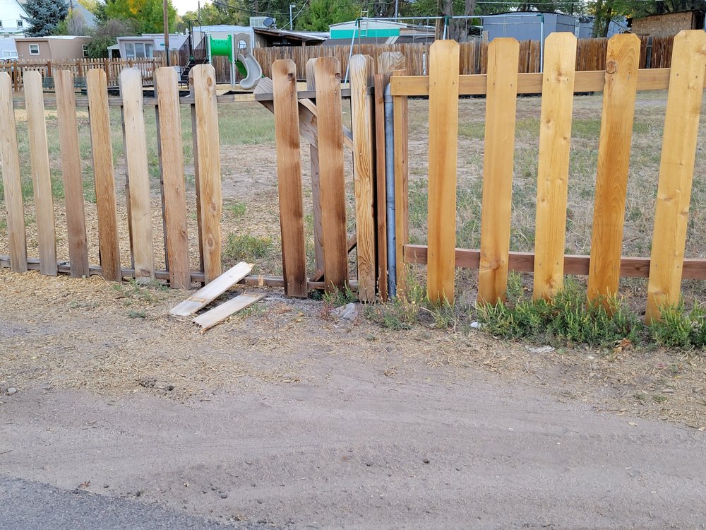 SHANGRILA MOBILE HOME PARK Updated October 2024 3526 N Cascade Ave