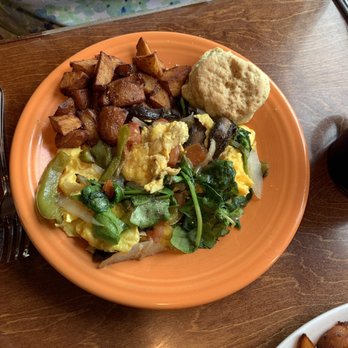 Thunderbird Cafe - Scrambled eggs & home fries - Breakfast & Brunch Near Me - McGaheysville, Virginia