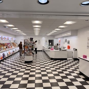 See's Candies - Candy Stores Near Me - Torrance, California