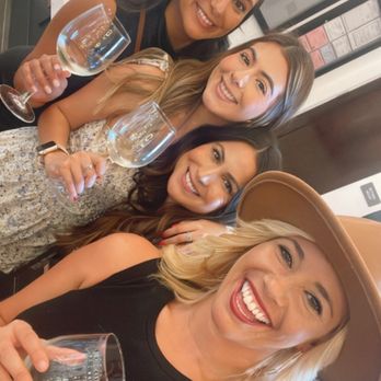 Altisima Winery - Amazing wine tasting experience hosted by Tanner! - Wineries Near Me - Temecula, California Altisima Winery - Amazing wine tasting experience hosted by Tanner! - Wineries Near Me - Temecula, California