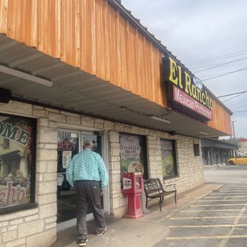 El Rancho - Exterior - Mexican Near Me - Burnet, Texas El Rancho - Exterior - Mexican Near Me - Burnet, Texas