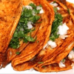 El Meson de la More - Tacos de barbacoa