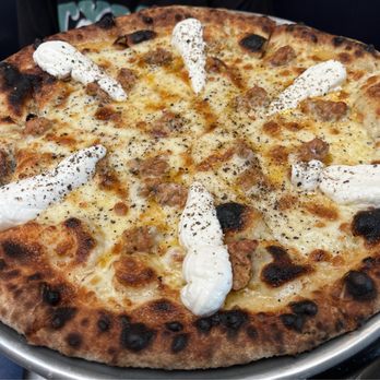 Pizzana - Cacio e pepe pizza with added sausage - Pizza Near Me - San Fernando Valley, California Pizzana - Cacio e pepe pizza with added sausage - Pizza Near Me - San Fernando Valley, California