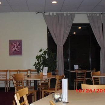 Sweet Basil - Inside restaurant - Pan Asian Near Me - Brooklyn Park, Minnesota