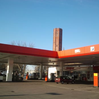 Total-Station Frank Miaskowski - Gas Stations Near Me - Berlin, BE