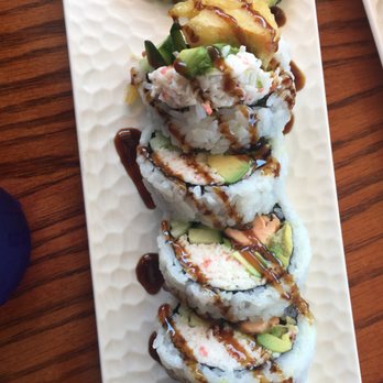 Sushiland - Salmon Roll - Japanese Near Me - Hayward, California