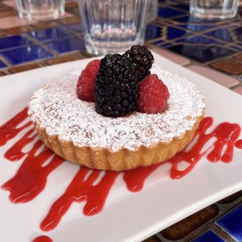 Walters - Mixed berry tartlet - Breakfast & Brunch Near Me - Claremont, California