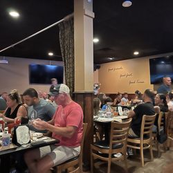 Sal's Place - General view of a typical evening.