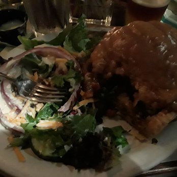 Six Pence Pub - Beef tips - Pubs Near Me - Savannah, Georgia