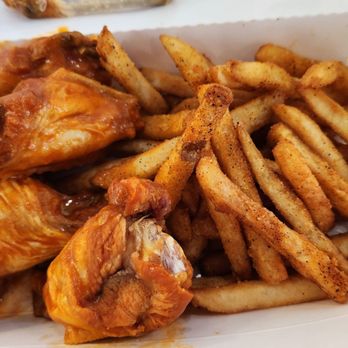 Cluck & Smash - Burgers Near Me - Glendale, California