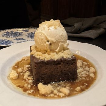 Armitage Alehouse - Sticky Date Cake - Pubs Near Me - Chicago, Illinois