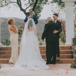 What's Up Europe - I was on the fence about the veil at first but Melissa knew it would be stunning with the venue.. she was so right!