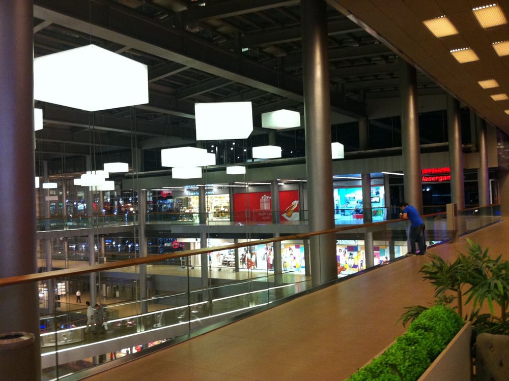 Pelican Mall