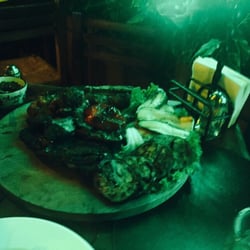 Asado del Valle - Parrillada para 2 la foto no salió muy bien por la iluminación del lugar pero en verdad la recomiendo mucho