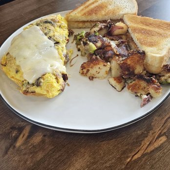 Home Kitchen - MBS Omelette - Breakfast & Brunch Near Me - Round Rock, Texas Home Kitchen - MBS Omelette - Breakfast & Brunch Near Me - Round Rock, Texas