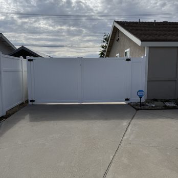 Vinyl Concepts - Fences & Gates Near Me - Thousand Oaks, California Vinyl Concepts - Fences & Gates Near Me - Thousand Oaks, California