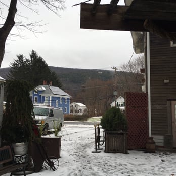 Pleasant and Main - Cafes Near Me - Housatonic, Massachusetts Pleasant and Main - Cafes Near Me - Housatonic, Massachusetts