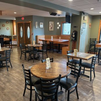 Mangy Dawg's Pub - Dining - Salad Near Me - Roselle, Illinois
