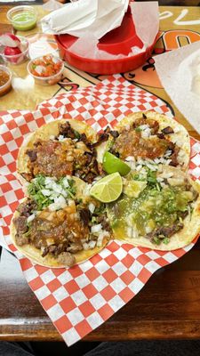 Los Cuates Taqueria by null