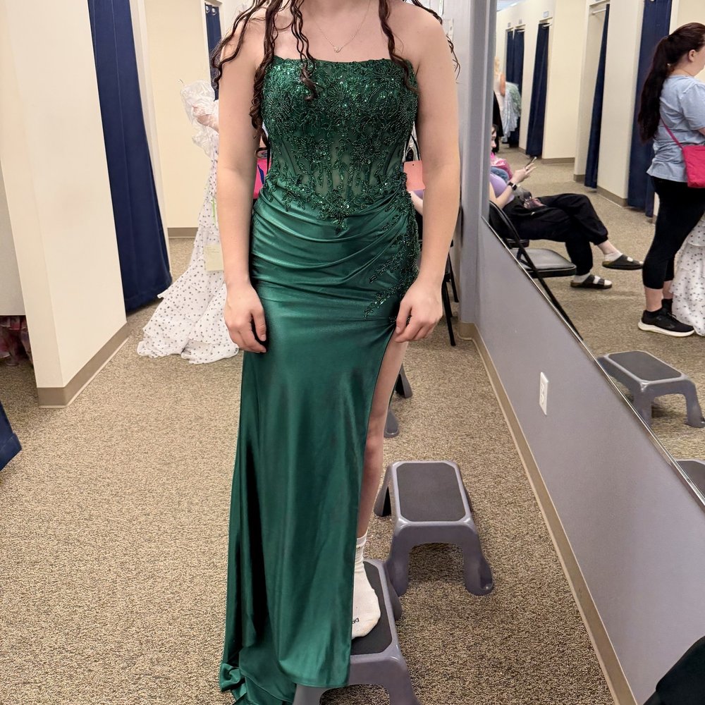 Prom Central - Women's Clothing Near Me - Liverpool, New York Prom Central - Women's Clothing Near Me - Liverpool, New York
