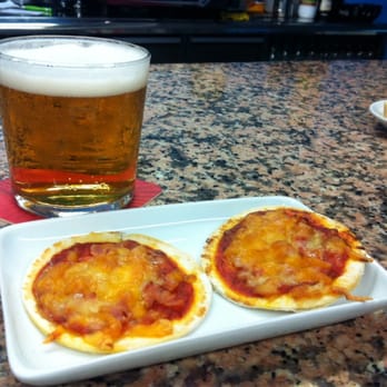 Tapabokas - Caña y tapa de minipizza 1€ más barato que en Madrid!! - Tapas Bars Near Me - Vinaròs, CS