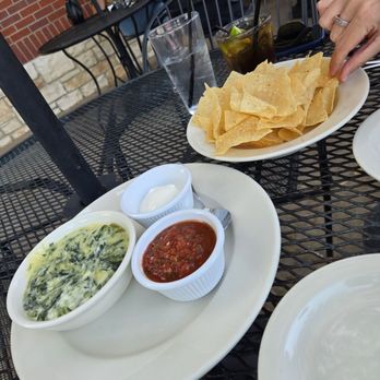 Charleston's - American Near Me - Fort Worth, Texas