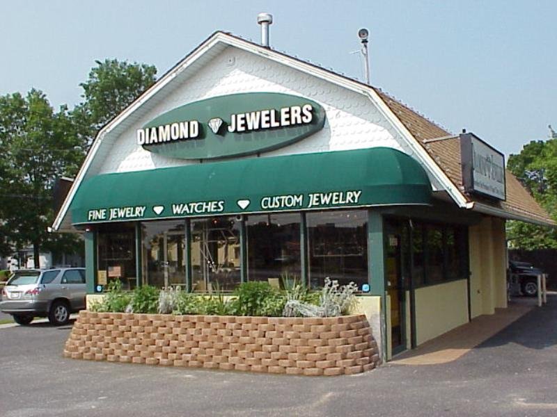 DIAMOND JEWELERS PORT JEFF STATION Updated September 2024 16