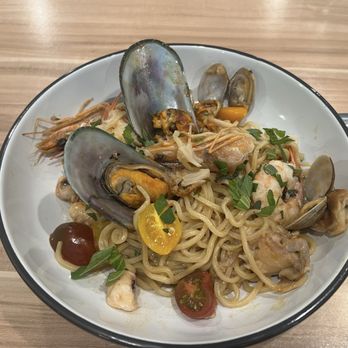 La Casa Mia - Seafood Pescatore - Bianco - Italian Near Me - Milpitas, California La Casa Mia - Seafood Pescatore - Bianco - Italian Near Me - Milpitas, California