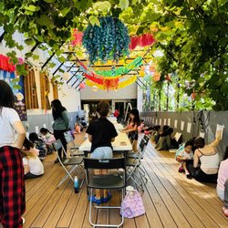 Tupperberry Art Studio - Outdoor summer art camps on our peaceful and colorful patio.