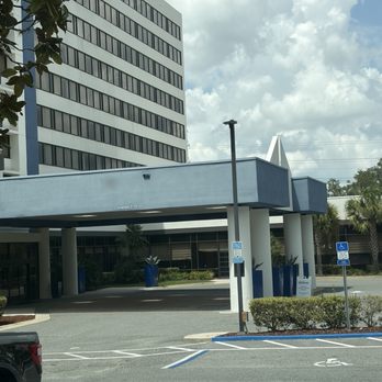 Hilton Ocala - Front entrance - Hotels Near Me - Ocala, Florida Hilton Ocala - Front entrance - Hotels Near Me - Ocala, Florida