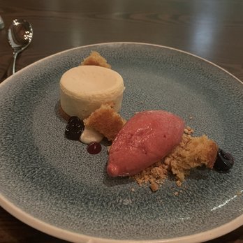 Knife Dallas - Brie cheesecake with cherry sorbet - Steakhouses Near Me - Dallas, Texas Knife Dallas - Brie cheesecake with cherry sorbet - Steakhouses Near Me - Dallas, Texas