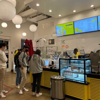 Sunright Tea Studio - Place order by yourself on the kiosk - Bubble Tea Near Me - Irvine, California Sunright Tea Studio - Place order by yourself on the kiosk - Bubble Tea Near Me - Irvine, California