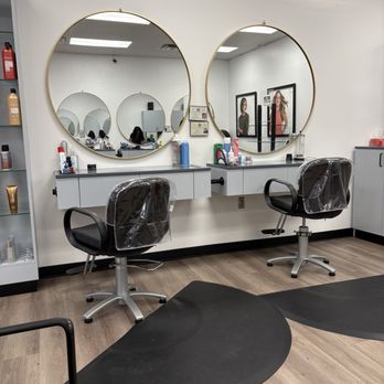 SmartStyle - Accommodating - Hair Salons Near Me - BROWNSVILLE, Texas SmartStyle - Accommodating - Hair Salons Near Me - BROWNSVILLE, Texas