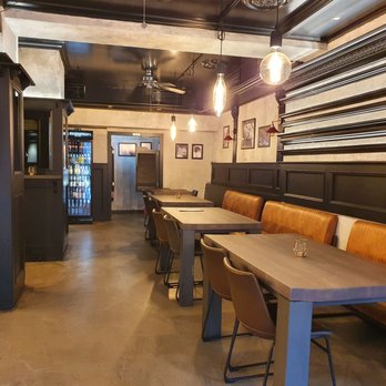 Feuerstein's Premium Burger - Burgers Near Me - Dusseldorf, NW