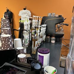 Mojo Coffee Company - Coffee counter