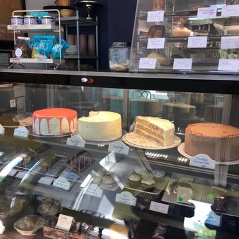 Dina's Vt Baking - a display of cakes and pastries - Bakeries Near Me - Manchester, Vermont