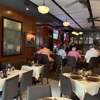 Halls Chophouse - Downstairs/ bar area - Steakhouses Near Me - Charleston, South Carolina Halls Chophouse - Downstairs/ bar area - Steakhouses Near Me - Charleston, South Carolina