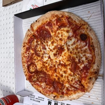 Bozzelli's Italian Deli-Crystal City - 10" Pepperoni - Delis Near Me - Arlington, Virginia