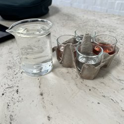 Poor Toms Gin Hall - Gin flight & tonic