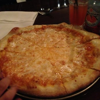 Il Posto Trattoria - Cheese pizza - Italian Near Me - Napa, California Il Posto Trattoria - Cheese pizza - Italian Near Me - Napa, California
