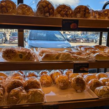 85°C Bakery Cafe-Niles - Bakeries Near Me - Niles, Illinois