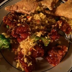 Chen's Garden - General Tso chicken and cheese wontons!