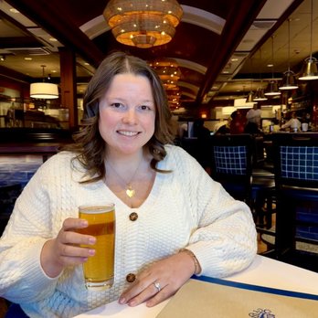 Atlantic Fish - Castle Island's White Ale, a Belgian-Style Wheat Beer brewed with Valencia oranges and coriander - Seafood Near Me - Boston, Massachusetts