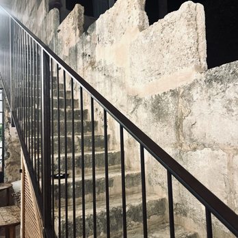 Sa Ferreria - Art Exhibit Going Up - Restaurants Near Me - Campos, PM