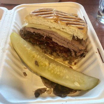 Berghoff Cafe - German Near Me - Chicago, Illinois